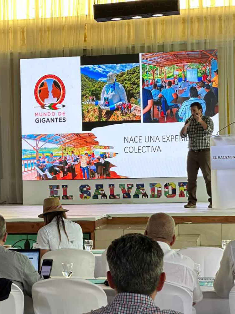 Alatur-Mundo-de-Gigantes-02